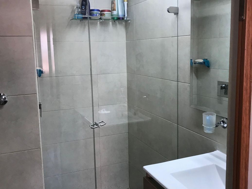 Casa de 5 alcobas en venta en Cedro Narvaez, Bogotá, 220 m² · foto 3 de 20