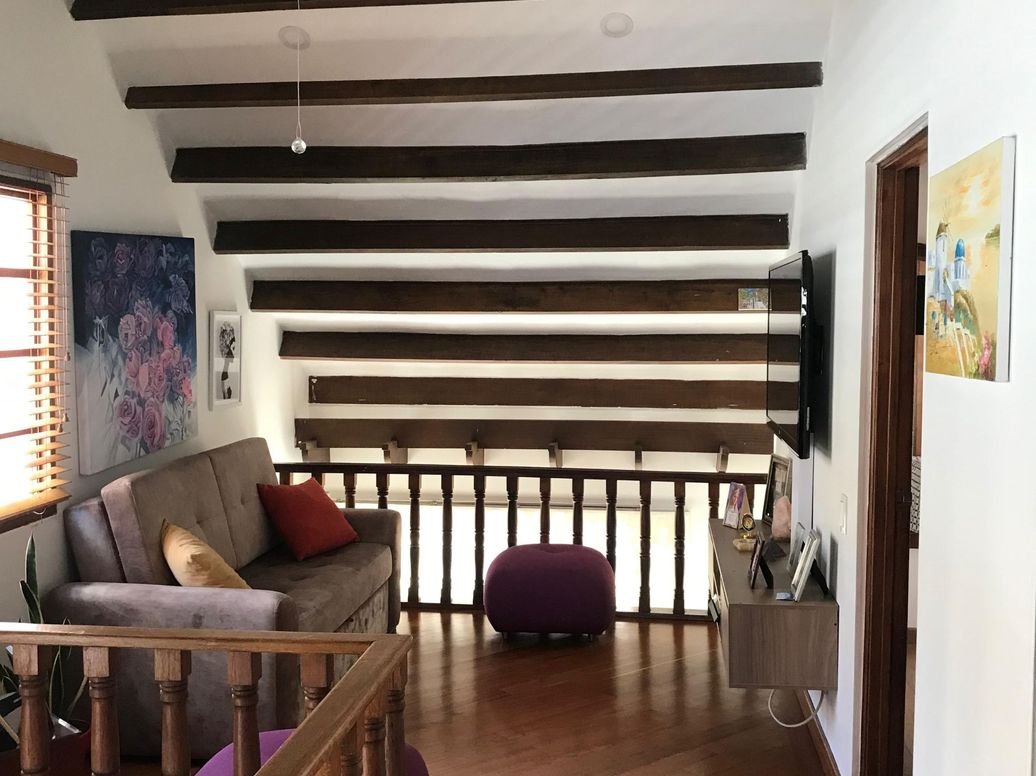 Casa de 5 alcobas en venta en Cedro Narvaez, Bogotá, 220 m² · foto 8 de 20