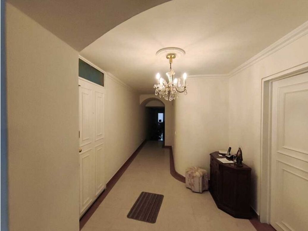 Apartamento de 3 alcobas en venta en Santa Barbara Central, Bogotá, 176 m² · foto 3 de 20