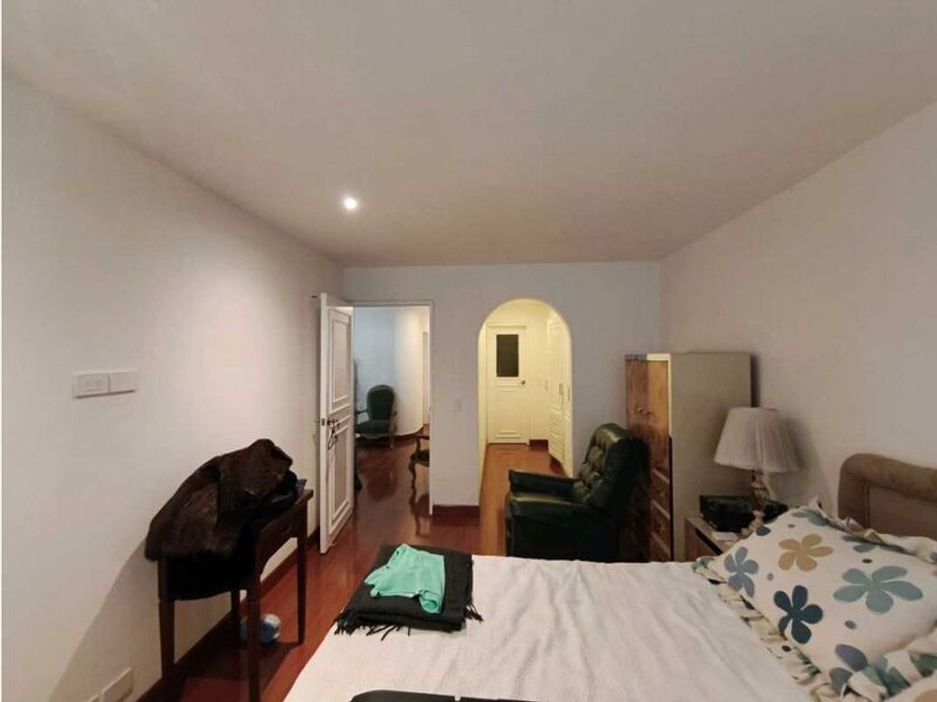 Apartamento de 3 alcobas en venta en Santa Barbara Central, Bogotá, 176 m² · foto 17 de 20