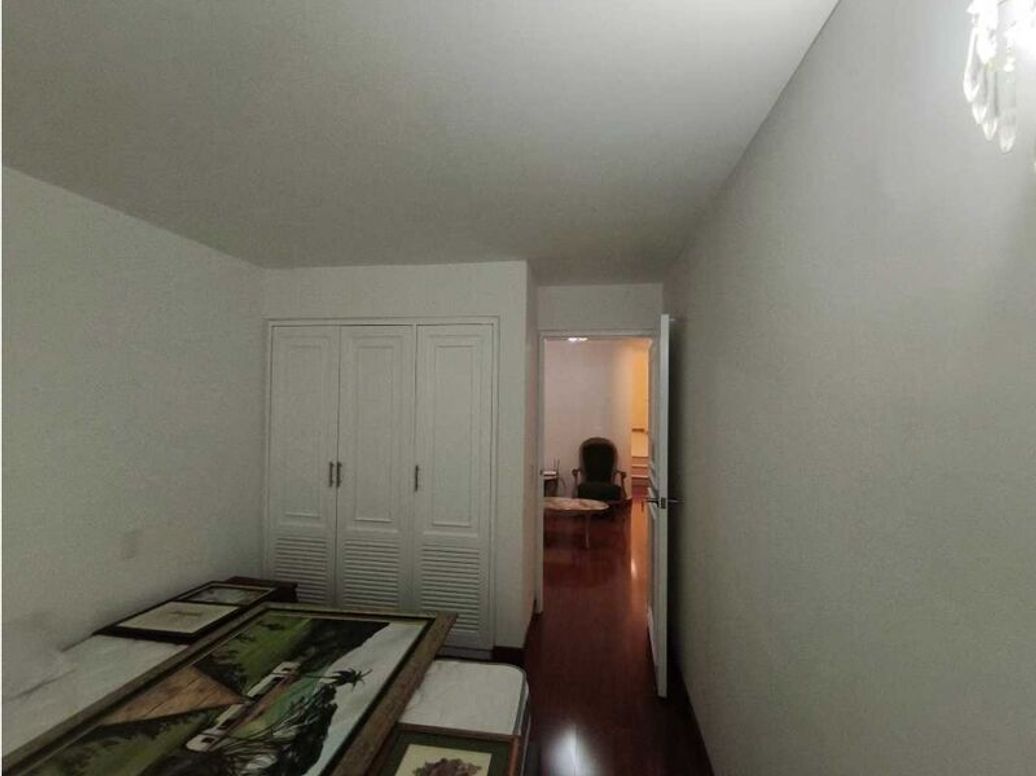 Apartamento de 3 alcobas en venta en Santa Barbara Central, Bogotá, 176 m² · foto 16 de 20
