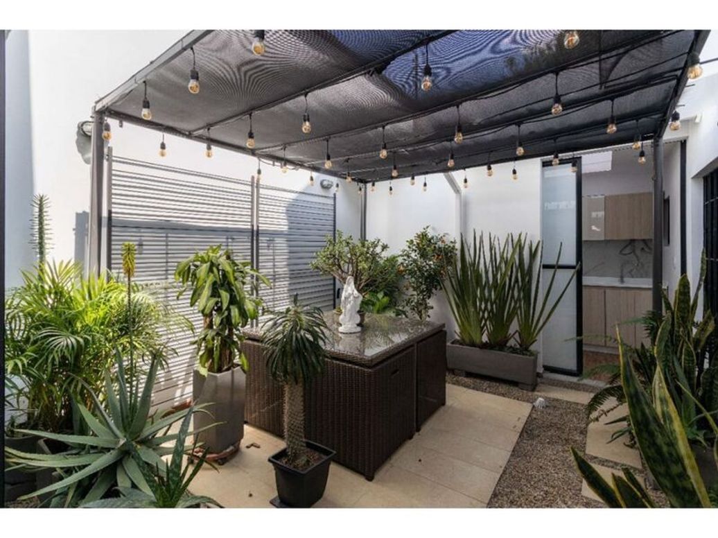 Casa de 3 alcobas en venta en Caobos Salazar, Bogotá, 224 m² · foto 10 de 20