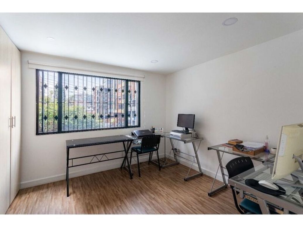 Casa de 3 alcobas en venta en Caobos Salazar, Bogotá, 224 m² · foto 13 de 20