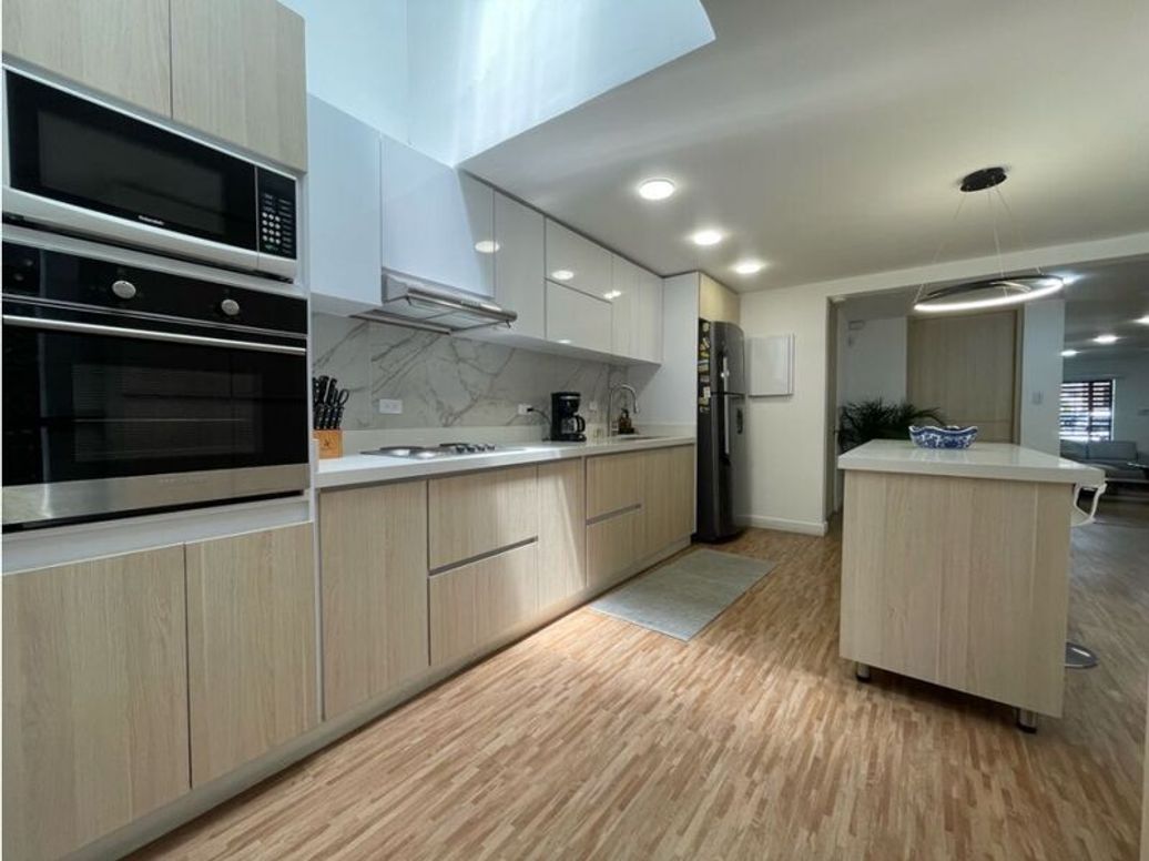 Casa de 3 alcobas en venta en Caobos Salazar, Bogotá, 224 m² · foto 20 de 20