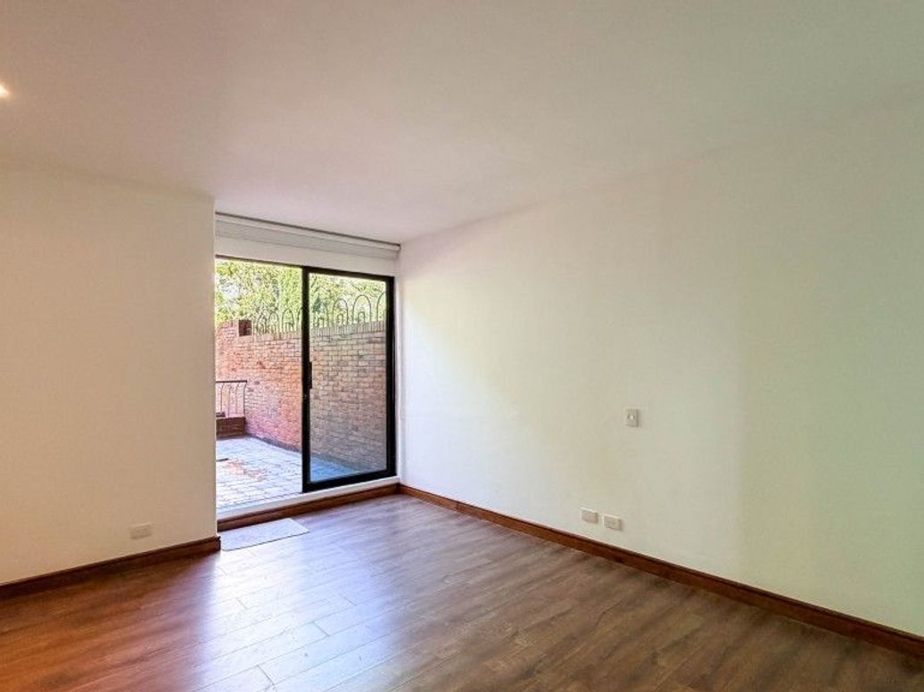 Apartamento de 4 alcobas en venta en Cerros De Santa Barbara, Bogotá, 400 m² · foto 14 de 20