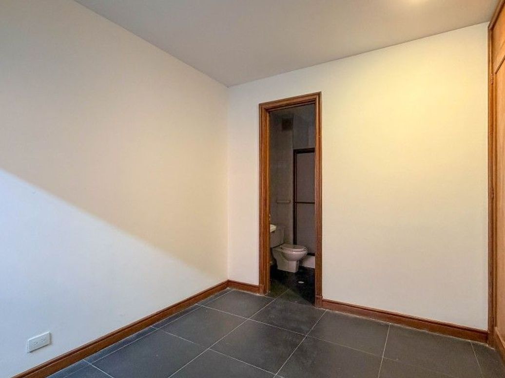 Apartamento de 4 alcobas en venta en Cerros De Santa Barbara, Bogotá, 400 m² · foto 10 de 20
