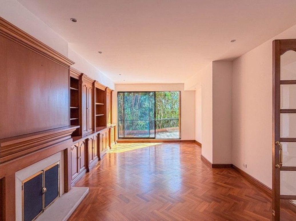 Apartamento de 4 alcobas en venta en Cerros De Santa Barbara, Bogotá, 400 m² · foto 4 de 20
