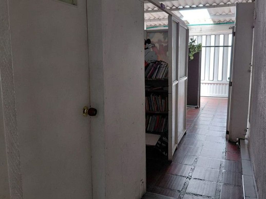 Casa de 3 alcobas en venta en Unidad Carabelas, Bogotá, 237 m² · foto 9 de 14
