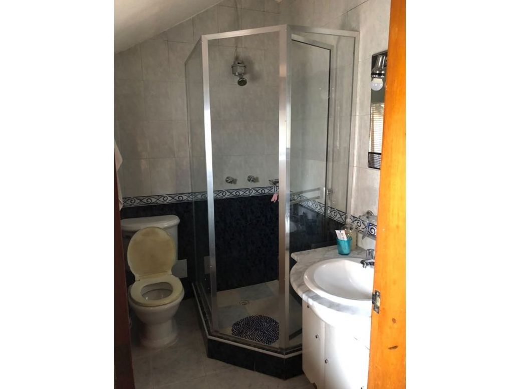 Casa de 5 alcobas en venta en San Patricio, Bogotá, 318 m² · foto 19 de 20