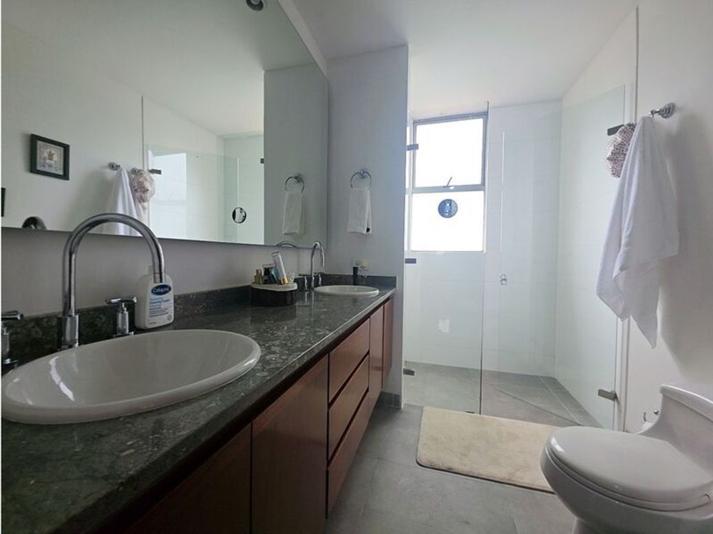 Apartamento de 3 alcobas en venta en Suba Naranjos, Bogotá, 192 m² · foto 14 de 20