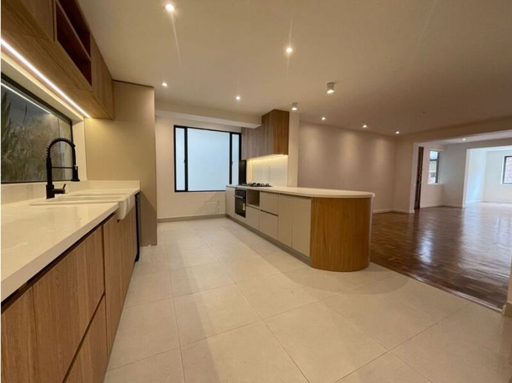 Apartamento de 3 alcobas en venta en Bellavista, Bogotá, 250 m² · foto 6 de 20