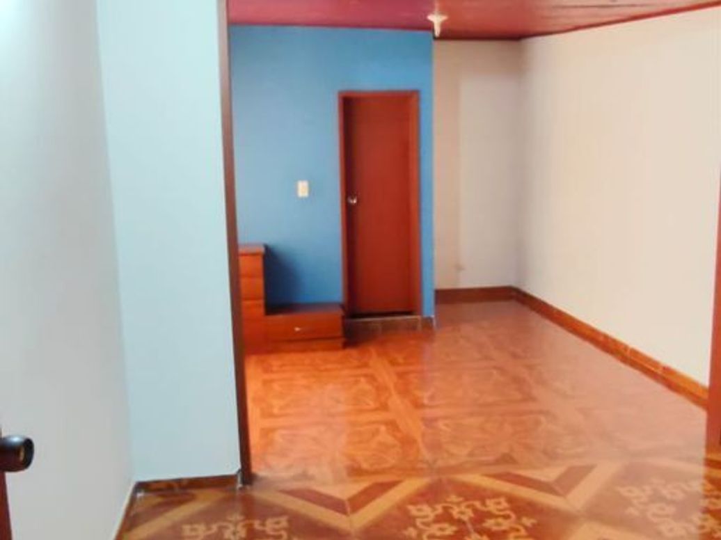 Casa de 5 alcobas en venta en Pastrana, Bogotá, 187 m² · foto 8 de 20