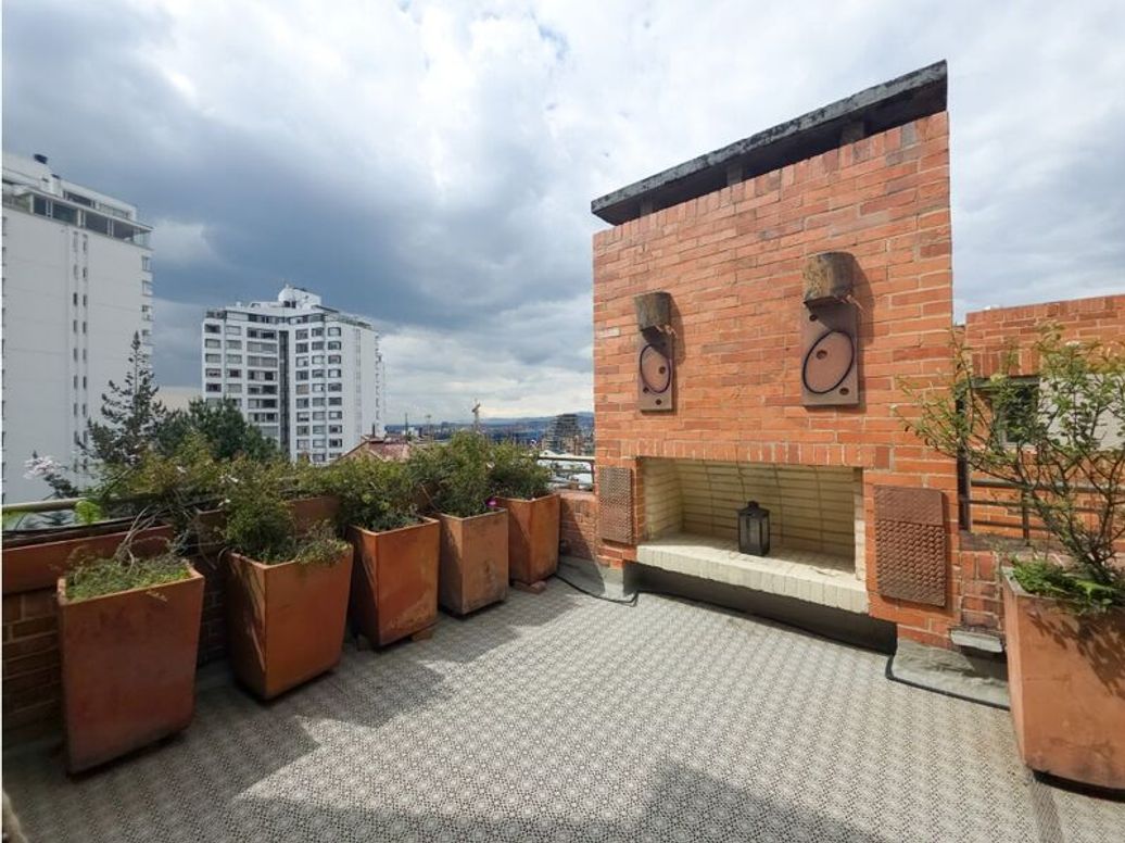 Casa de 3 alcobas en venta en Los Rosales, Bogotá, 360 m² · foto 16 de 20