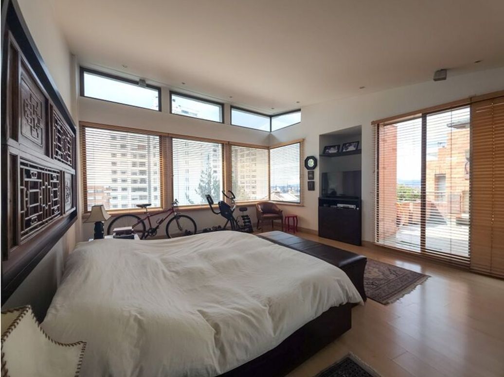 Casa de 3 alcobas en venta en Los Rosales, Bogotá, 360 m² · foto 14 de 20