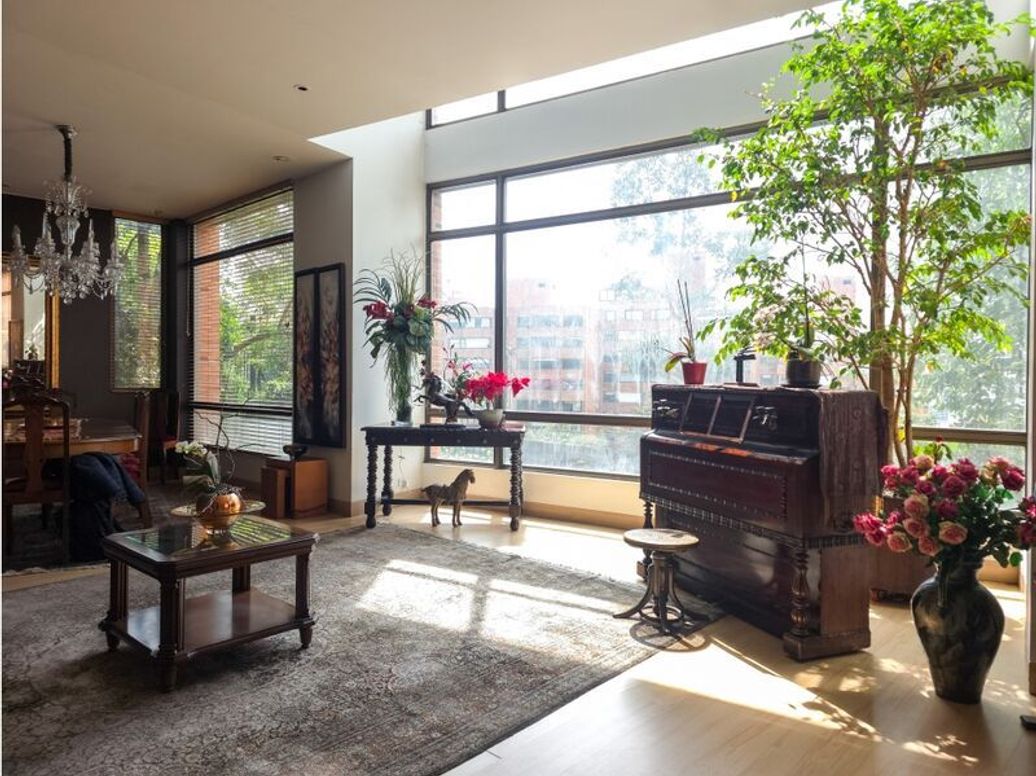 Casa de 3 alcobas en venta en Los Rosales, Bogotá, 360 m² · foto 5 de 20