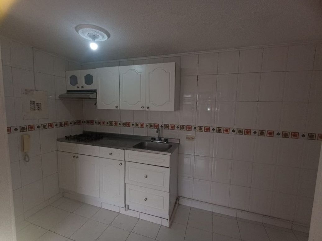 Apartamento de 2 alcobas en venta en Normandia Occidental, Bogotá, 52 m² · foto 5 de 15