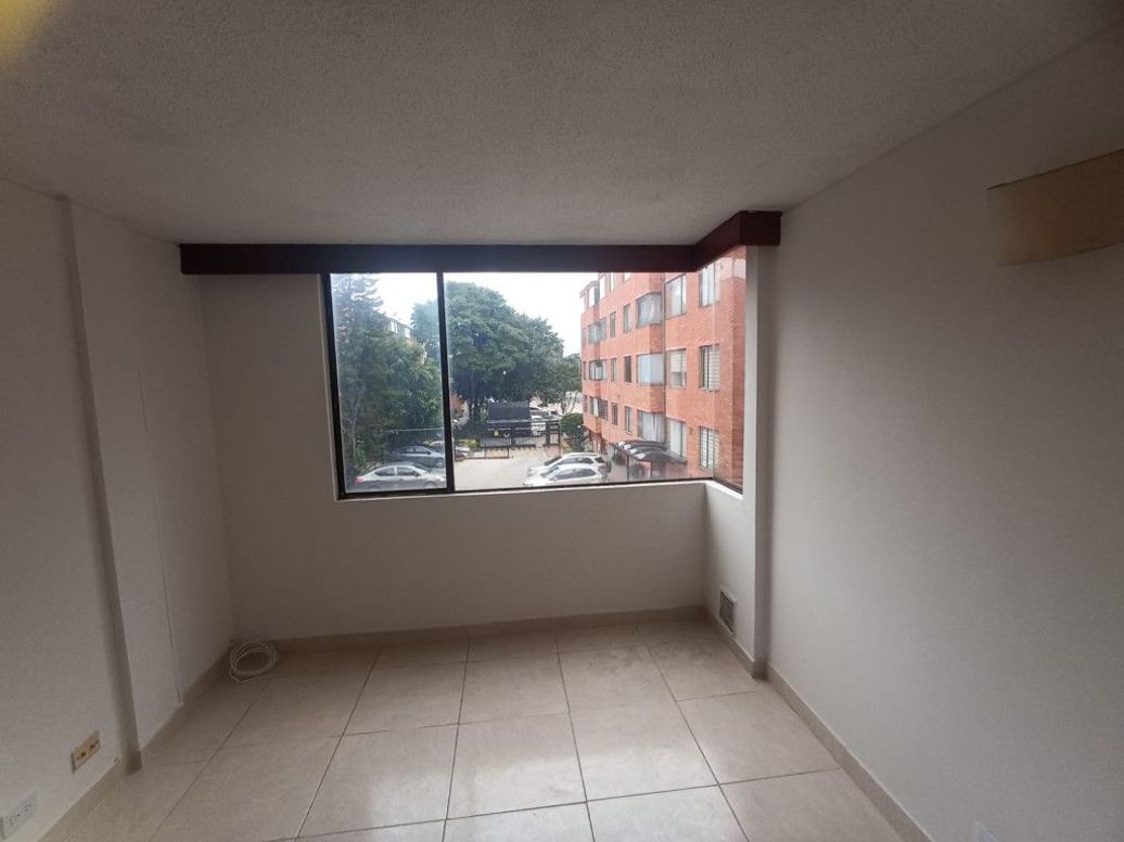 Apartamento de 2 alcobas en venta en Normandia Occidental, Bogotá, 52 m² · foto 4 de 15