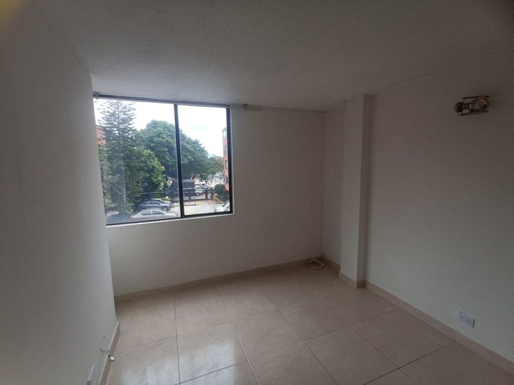 Apartamento de 2 alcobas en venta en Normandia Occidental, Bogotá, 52 m² · foto 11 de 15