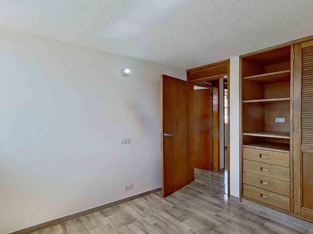 Apartamento de 2 alcobas en venta en Engativá, Bogotá, 49 m² · foto 8 de 16