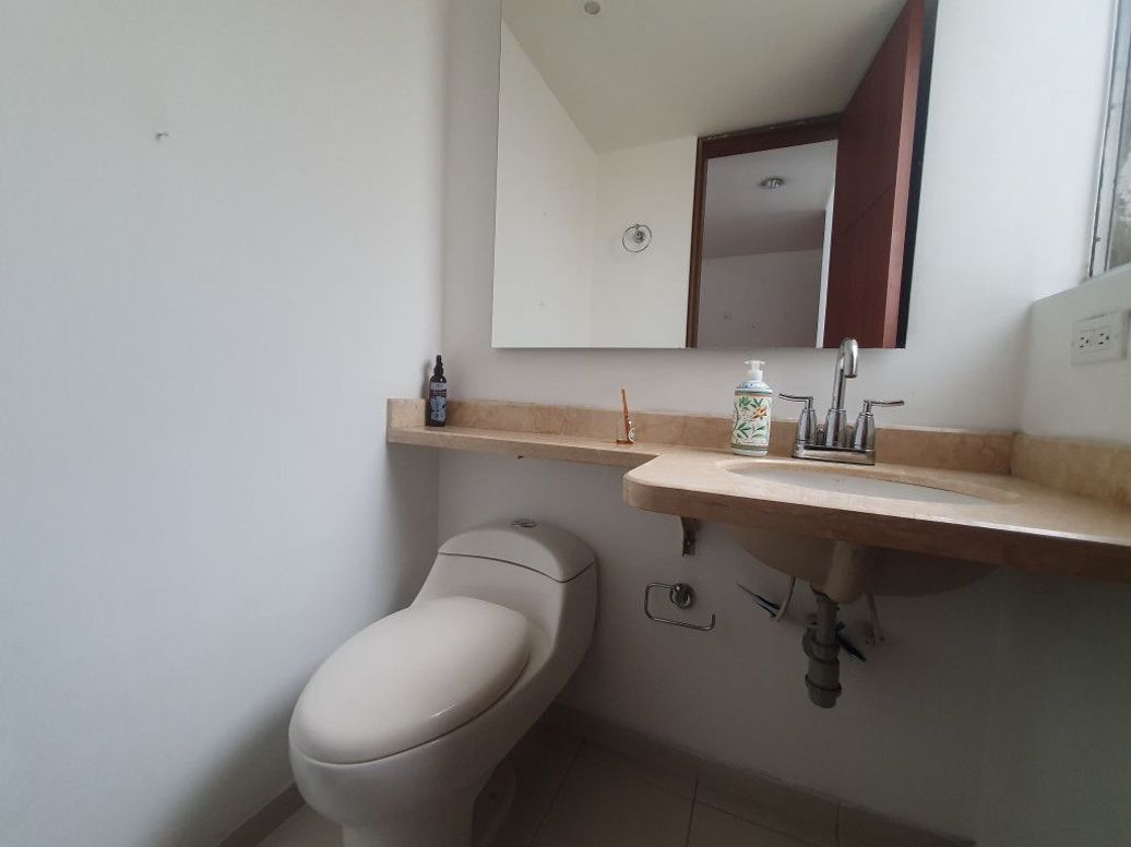 Apartamento de 2 alcobas en venta en Marly, Bogotá, 81 m² · foto 6 de 15