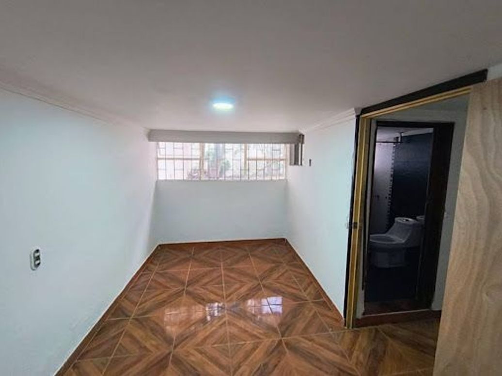 Casa de 5 alcobas en venta en Chapinero Alto, Bogotá, 347 m² · foto 7 de 20