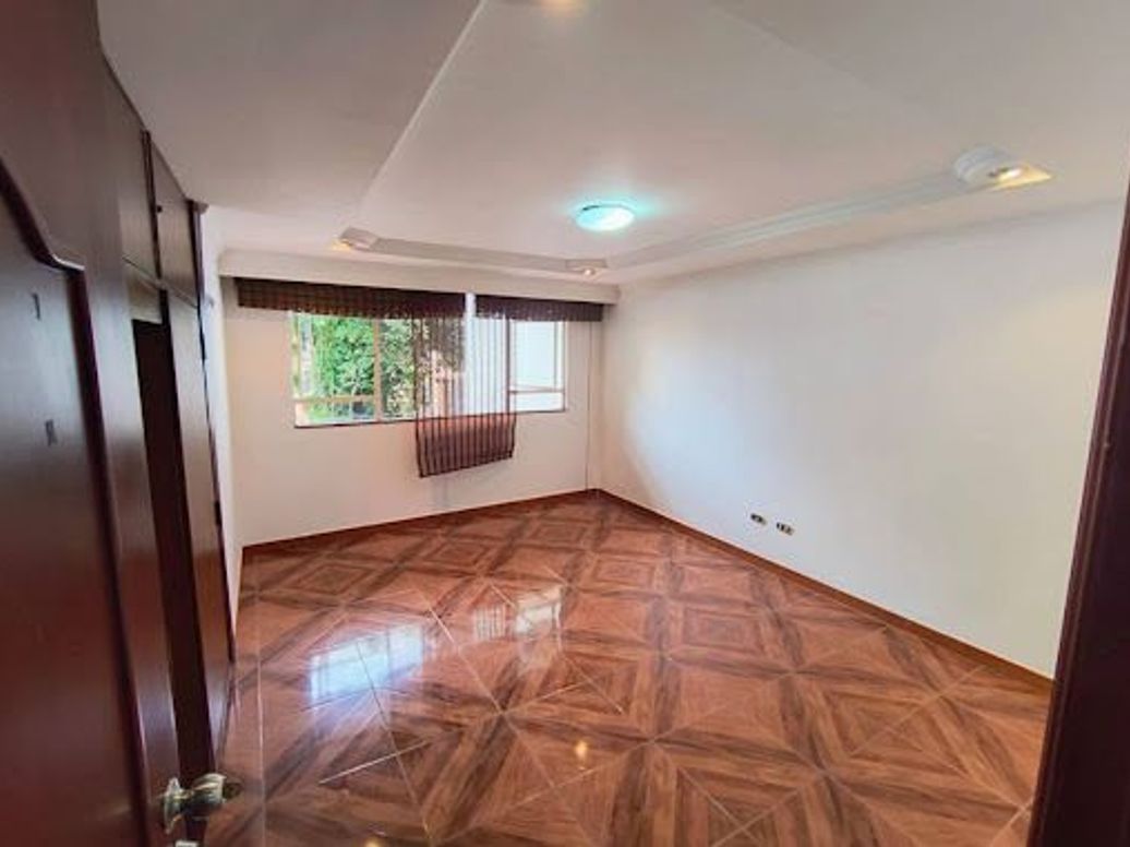 Casa de 5 alcobas en venta en Chapinero Alto, Bogotá, 347 m² · foto 20 de 20