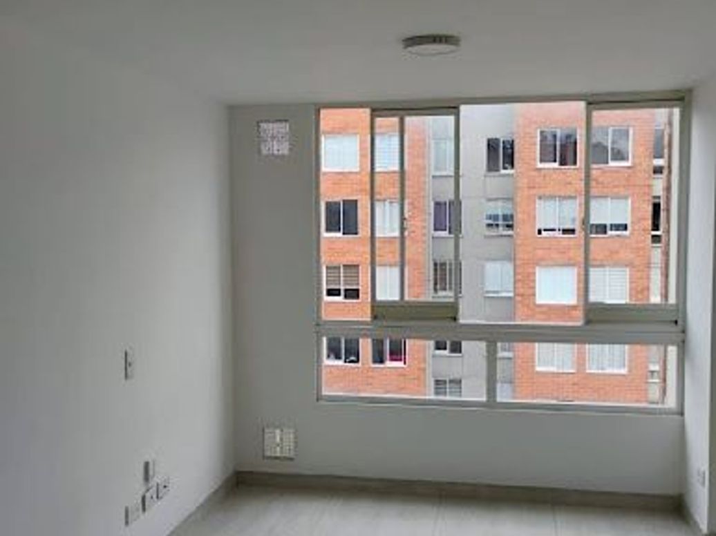 Apartamento de 2 alcobas en venta en Fontibón, Bogotá, 46 m² · foto 7 de 20