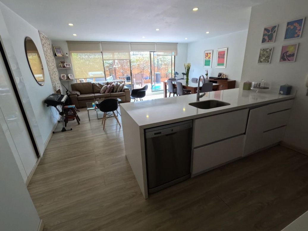Apartamento de 3 alcobas en venta en Emaus, Bogotá, 111 m² · foto 2 de 20