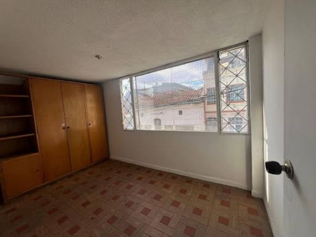 Casa de 5 alcobas en venta en Chapinero, Bogotá, 240 m² · foto 8 de 20