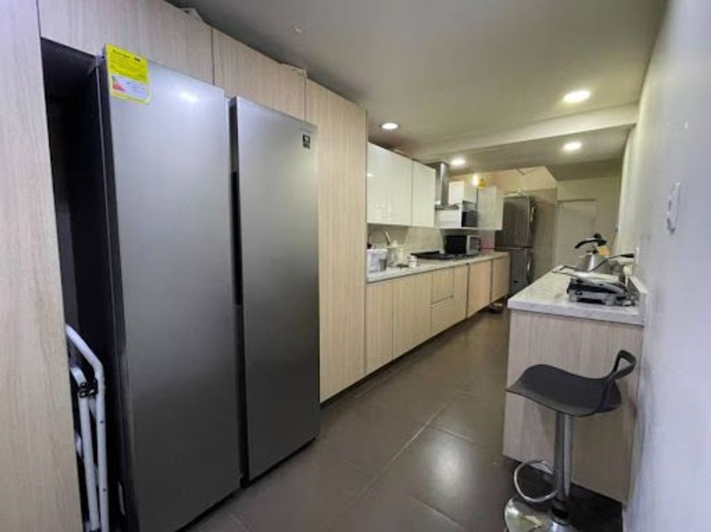 Casa de 5 alcobas en venta en Modelia, Bogotá, 300 m² · foto 8 de 20