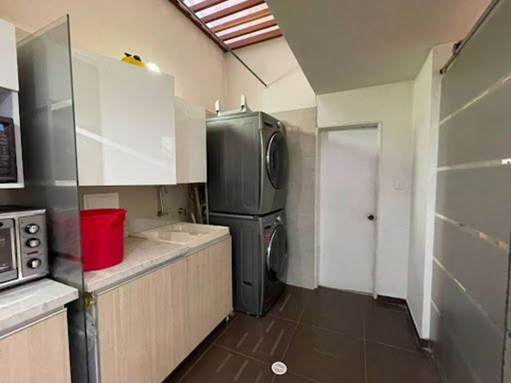 Casa de 5 alcobas en venta en Modelia, Bogotá, 300 m² · foto 9 de 20