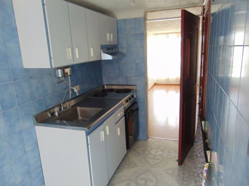 Apartamento de 2 alcobas en venta en Normandia Occidental, Bogotá, 49 m² · foto 4 de 9