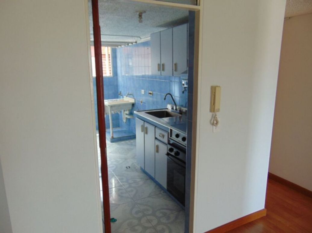 Apartamento de 2 alcobas en venta en Normandia Occidental, Bogotá, 49 m² · foto 5 de 9