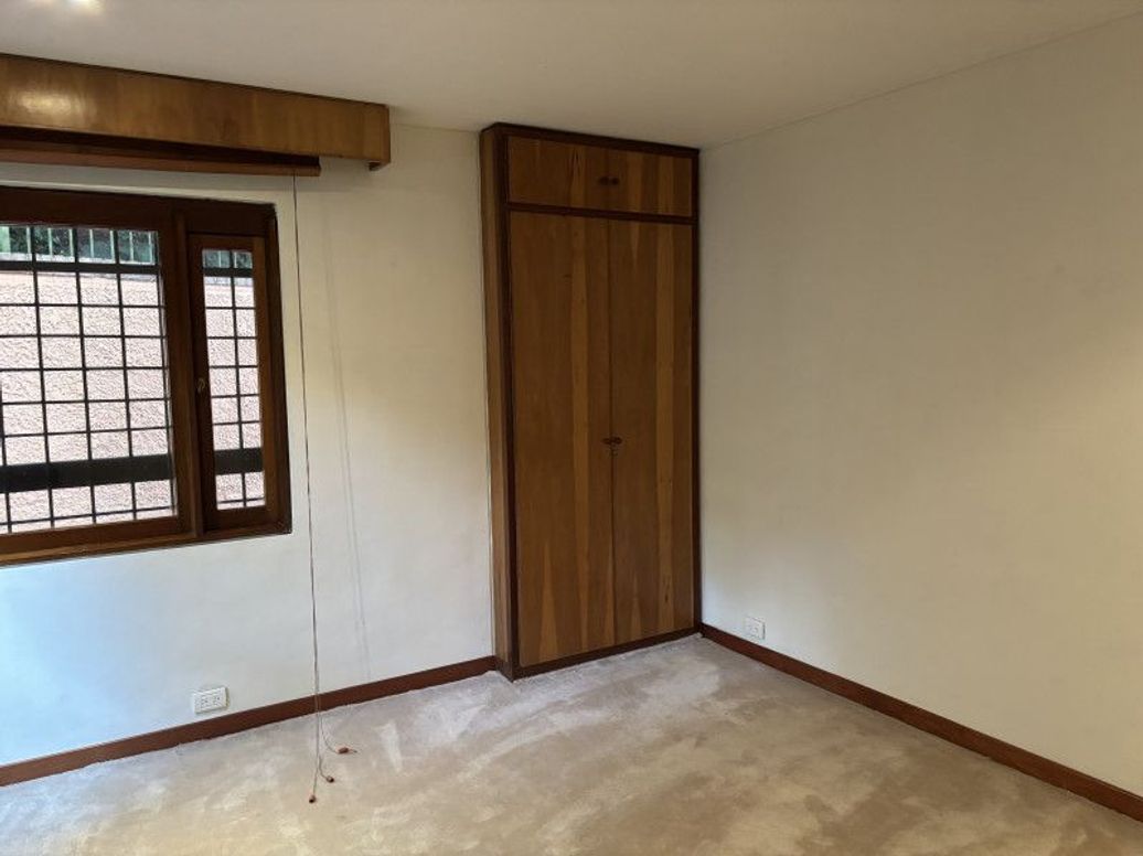 Apartamento de 3 alcobas en venta en Los Rosales, Bogotá, 290 m² · foto 12 de 20