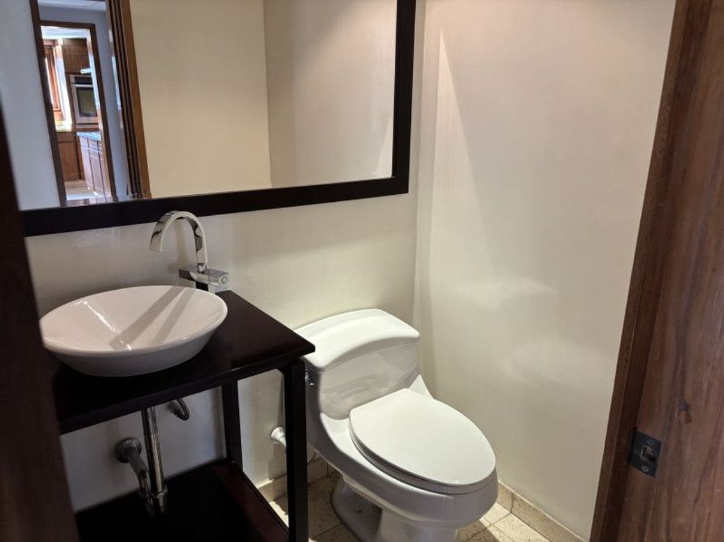 Apartamento de 3 alcobas en venta en Los Rosales, Bogotá, 290 m² · foto 20 de 20