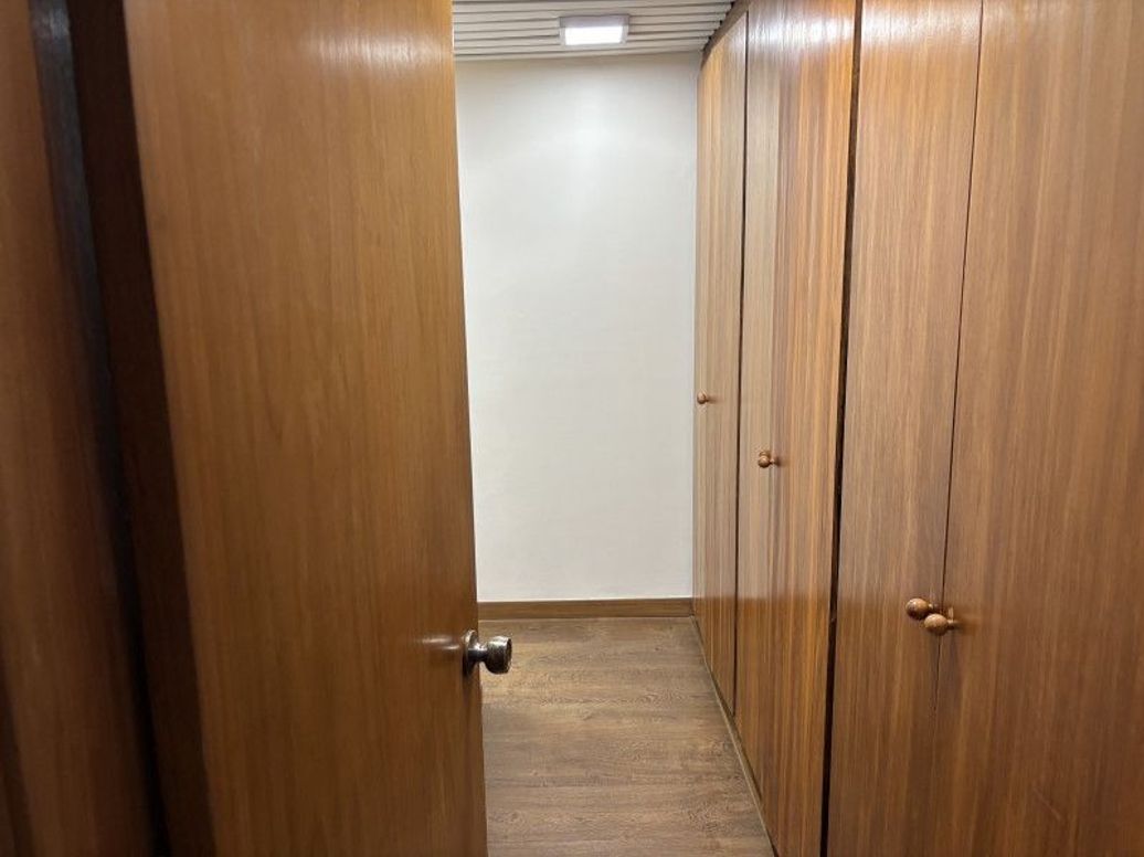 Apartamento de 3 alcobas en venta en Los Rosales, Bogotá, 290 m² · foto 15 de 20