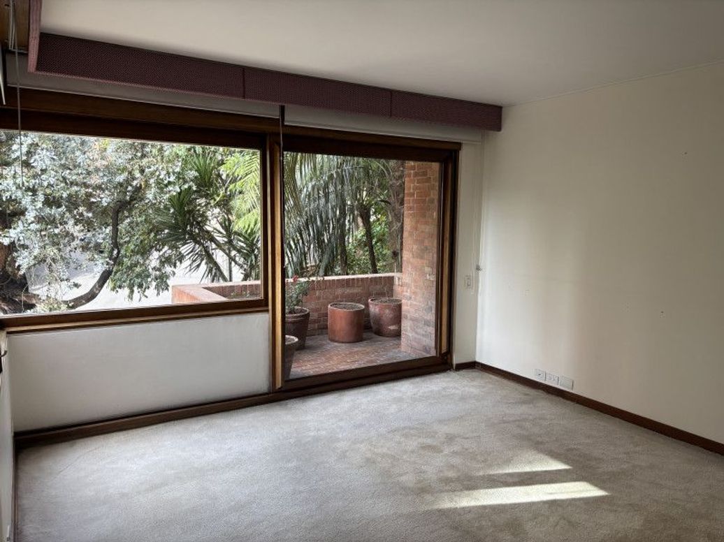 Apartamento de 3 alcobas en venta en Los Rosales, Bogotá, 290 m² · foto 7 de 20