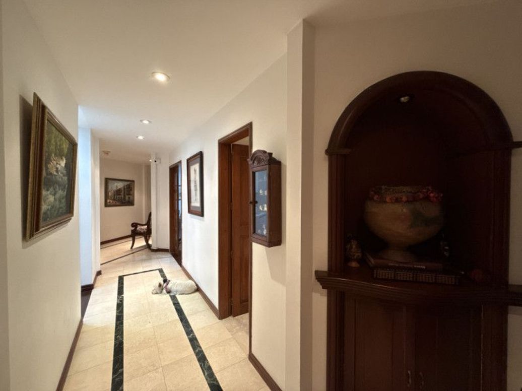 Apartamento de 3 alcobas en venta en Santa Bibiana, Bogotá, 219 m² · foto 12 de 20