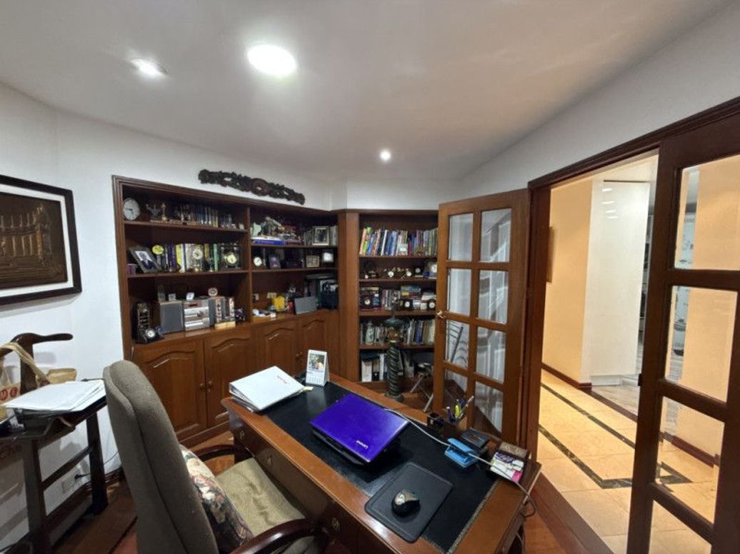 Apartamento de 3 alcobas en venta en Santa Bibiana, Bogotá, 219 m² · foto 16 de 20
