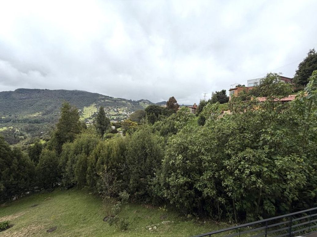 Casa de 3 alcobas en venta en San Isidro, Bogotá, 270 m² · foto 9 de 20