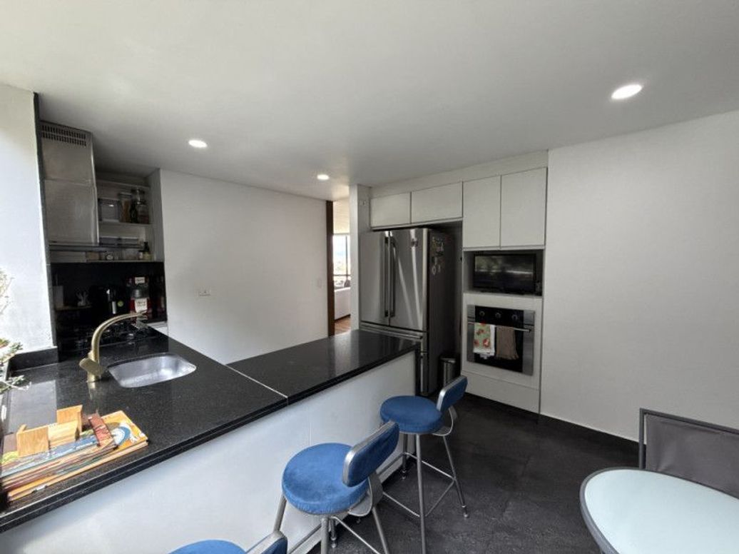 Apartamento de 3 alcobas en venta en Club De Los Lagartos, Bogotá, 155 m² · foto 12 de 20