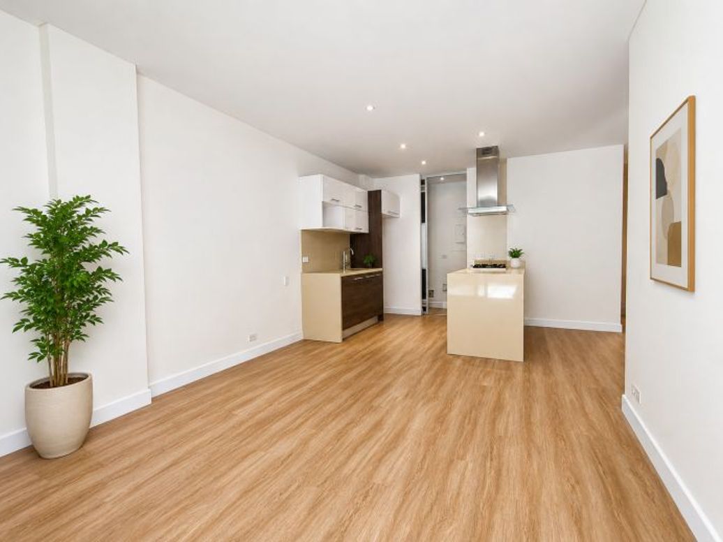 Apartamento de 1 alcoba en venta en Chico Norte Et. Iii, Bogotá, 51 m² · foto 3 de 8
