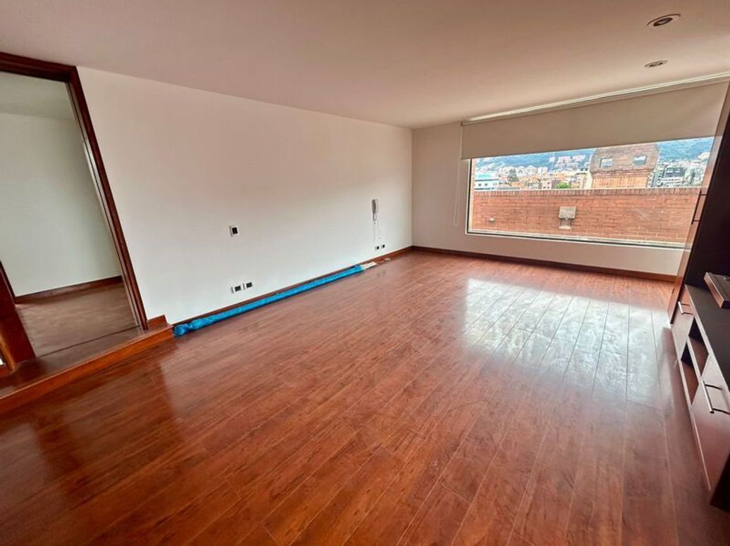 Apartamento de 4 alcobas en venta en Santa Barbara Occidental, Bogotá, 340 m² · foto 14 de 20
