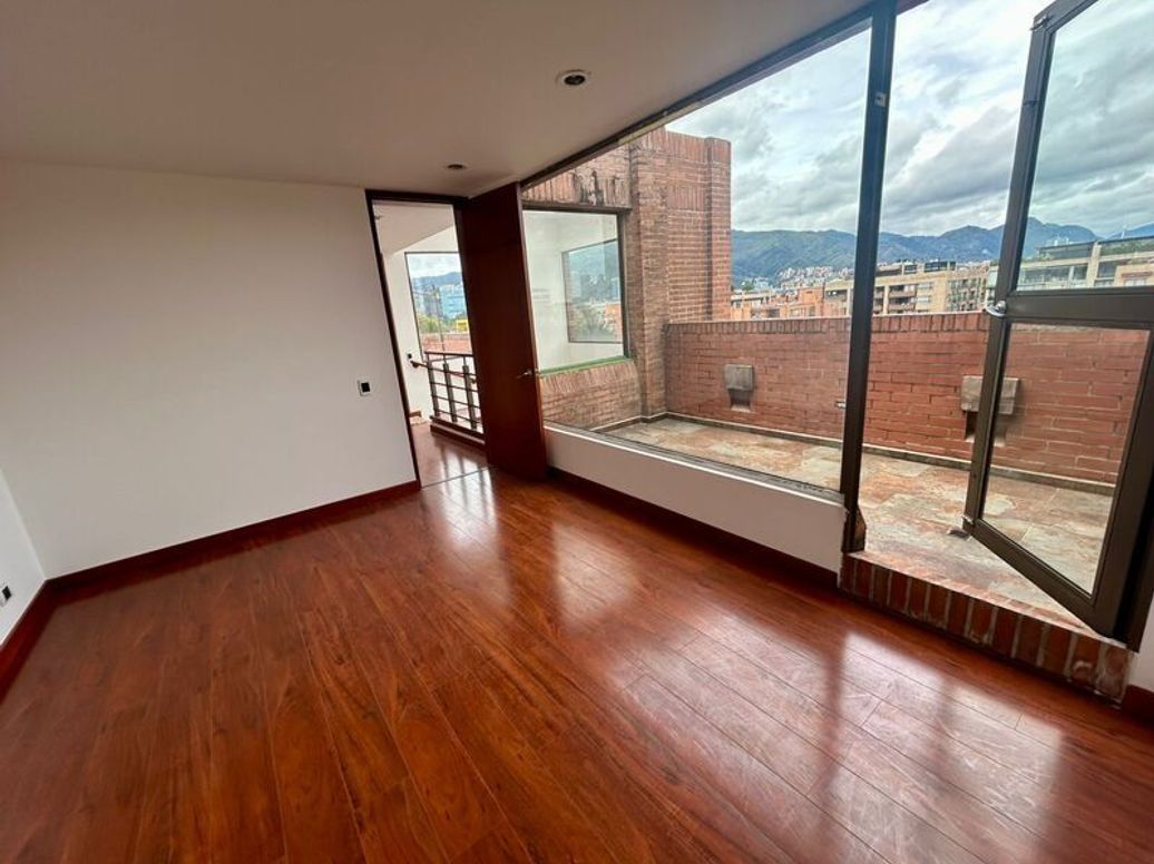 Apartamento de 4 alcobas en venta en Santa Barbara Occidental, Bogotá, 340 m² · foto 20 de 20