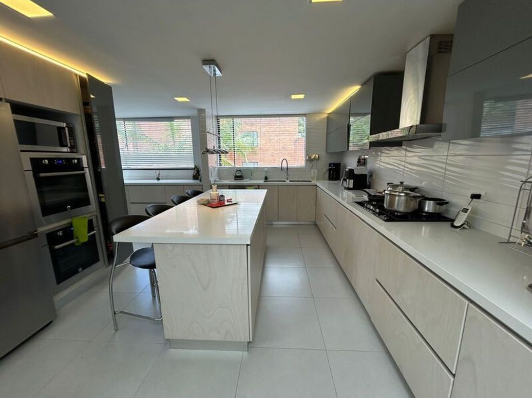 Apartamento de 3 alcobas en venta en Iberia, Bogotá, 266 m² · foto 11 de 20