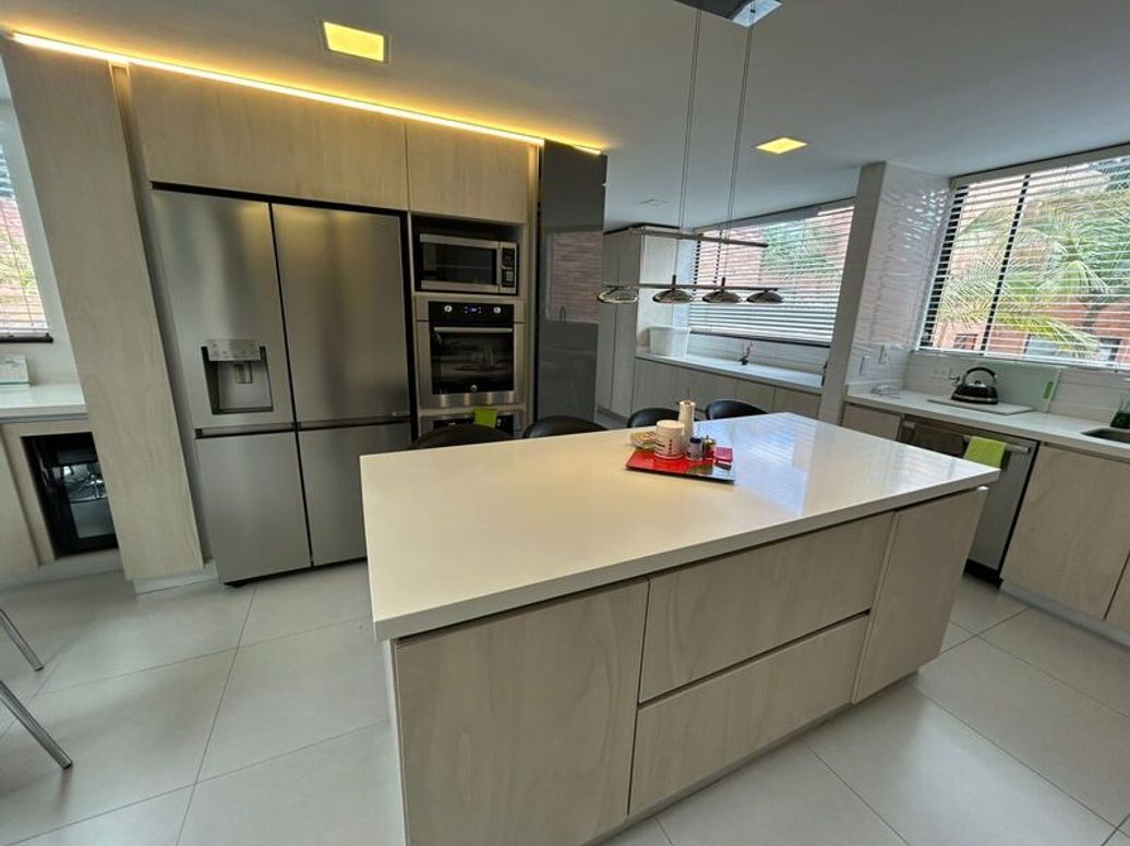 Apartamento de 3 alcobas en venta en Iberia, Bogotá, 266 m² · foto 13 de 20