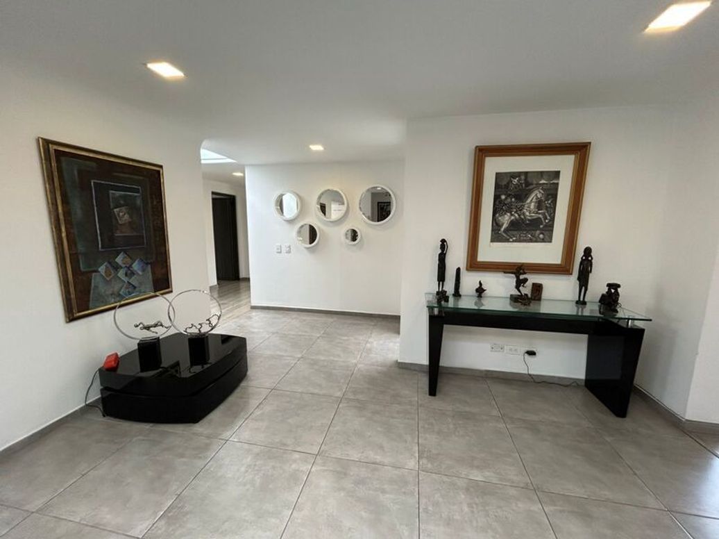 Apartamento de 3 alcobas en venta en Iberia, Bogotá, 266 m² · foto 9 de 20