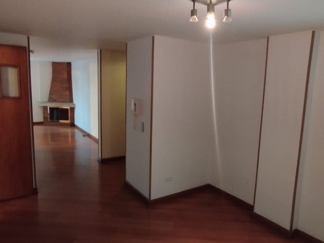 Apartamento de 3 alcobas en venta en Campin Occidental, Bogotá, 118 m² · foto 4 de 20