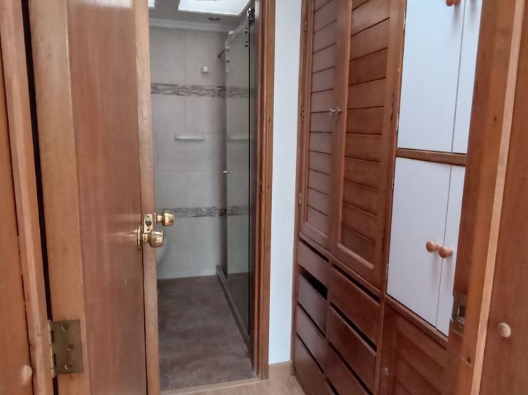 Apartamento de 3 alcobas en venta en Campin Occidental, Bogotá, 116 m² · foto 13 de 17