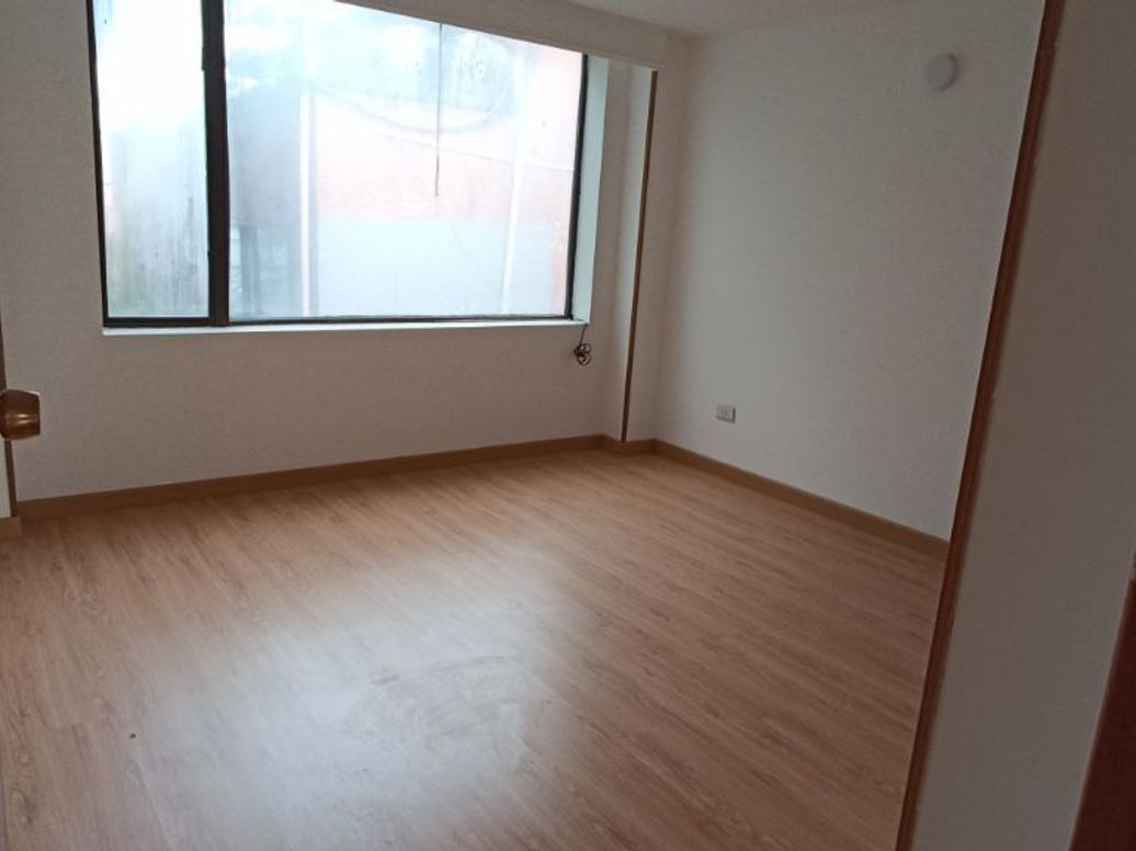 Apartamento de 3 alcobas en venta en Campin Occidental, Bogotá, 116 m² · foto 6 de 17